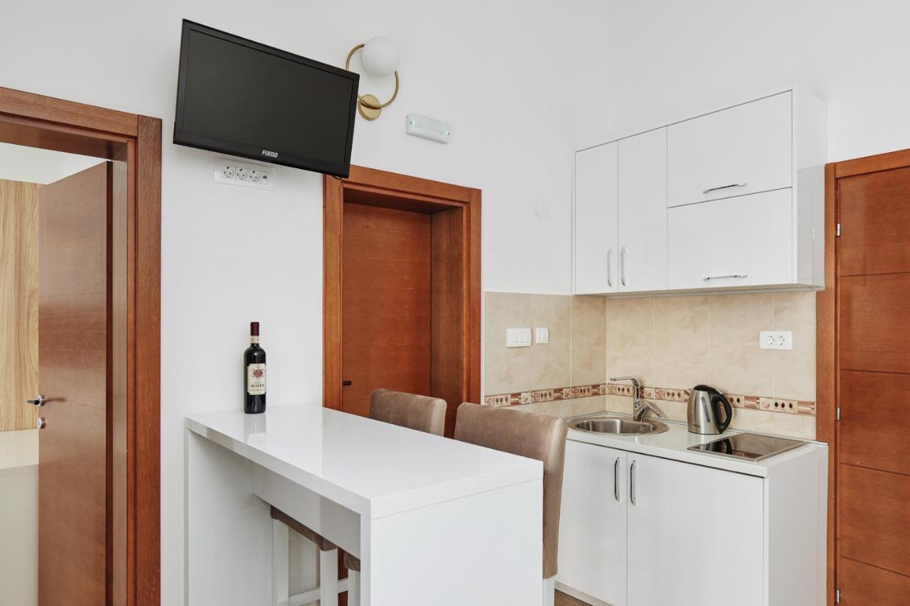 Apartments Rozer Kotor Zewnętrze zdjęcie